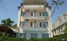 Cicek Hotel & Apartments